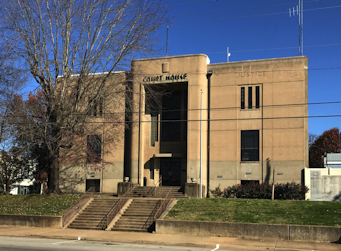 Photo of the Ohio County Courthouse